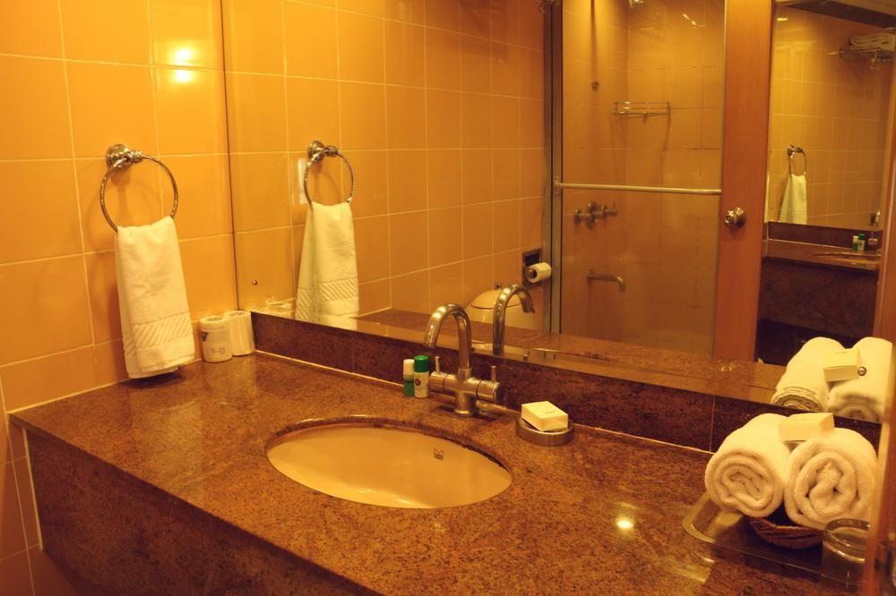 Capital O 333 Hotel Crystal Homes Bengalúr Exteriér fotografie